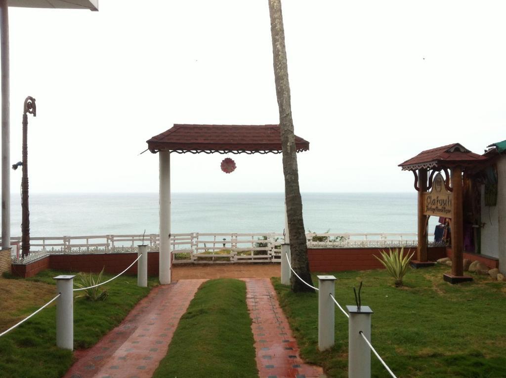 Clafouti Beach Resort - A Seafacing Resort Varkala Buitenkant foto